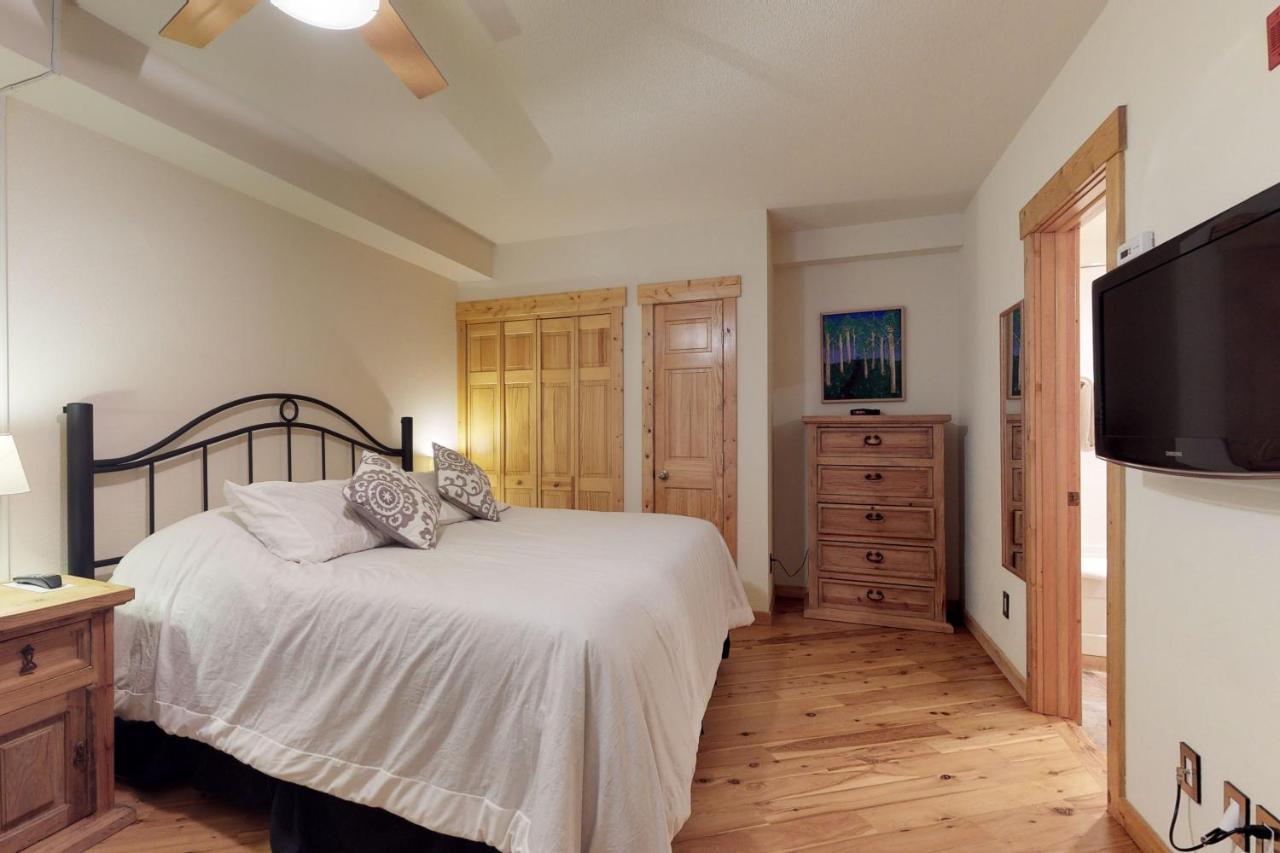Tenderfoot Lodge Кийстоун Екстериор снимка